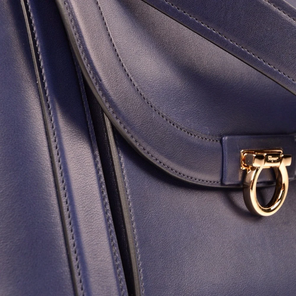Salvatore Ferragamo Soft Sofia Leather Handbag - Picture 4 of 11